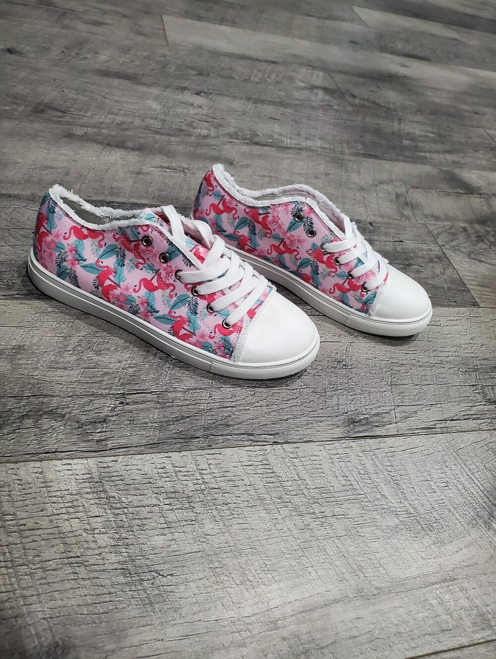 Brand New Flamingo Sneaker Shoes